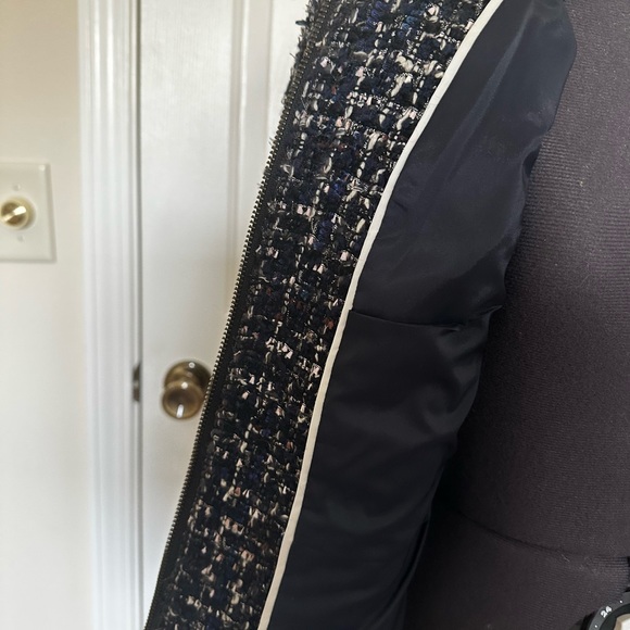 Jacket - Picture 4 of 4